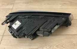 Фара ксенон левая для Volkswagen Touareg на фотографиях