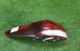 Фонарь левый для Kia Rio X line 2025 года на фотографиях