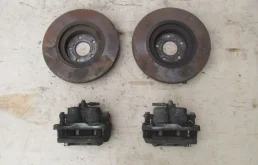 Суппорт передний левый для Subaru Forester на фотографиях