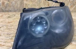 Фара ксенон левая для Volkswagen Touareg на фотографиях