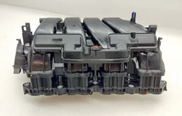 Впускной коллектор для Toyota RAV4 на фотографиях