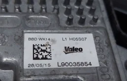 Фара правая для Jeep Grand Cherokee на фотографиях