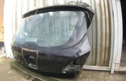 Крышка багажника для Opel Astra 2014 года на фотографиях