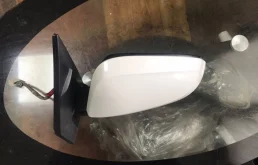 Зеркало боковое левое для Toyota RAV4 2018 года на фотографиях