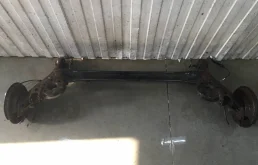 Задняя балка для Toyota Corolla 2012 года на фотографиях