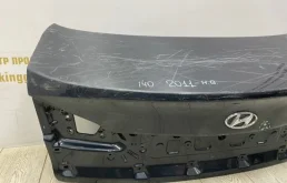 Двери для Hyundai i40 на фотографиях