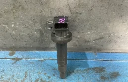 Катушка зажигания для Toyota Corolla на фотографиях