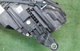 Фары для Mercedes-Benz GLE class на фотографиях