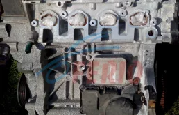 Двигатель без навесного для Volkswagen Polo 2018 года на фотографиях