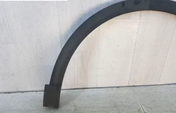 Расширитель арок передний правый для Audi Q3 2024 года на фотографиях