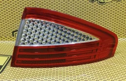Фонарь внешний правый для Ford Mondeo 4
