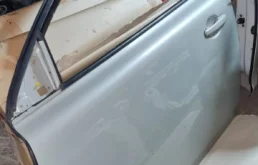 Двери для Volvo C30 2007 года на фотографиях