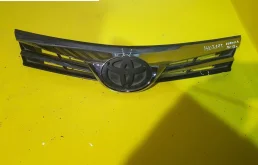 Решетка радиатора для Toyota Corolla 2017 года на фотографиях