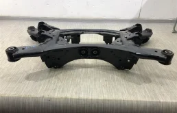 Задний мост для Subaru Legacy 2017 года на фотографиях