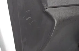 Уплотнитель передней правой двери для Hyundai Solaris 2018 года на фотографиях