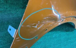 Крыло правое для Audi Q3 2011 года на фотографиях