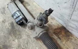 Рулевая рейка для BMW X3 2009 года на фотографиях