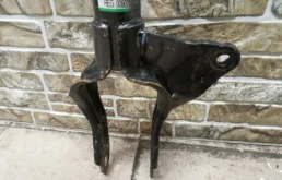 Амортизатор передний правый для Jeep Grand Cherokee на фотографиях