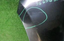 Крылья для BMW 7er 2012 года на фотографиях