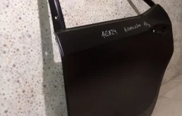 Дверь задняя левая для Toyota Corolla 2007 года на фотографиях