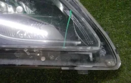 Фара правая для Opel Zafira 2014 года на фотографиях