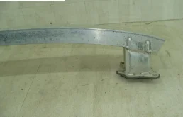 Усилитель заднего бампера для Audi A6 2010 года на фотографиях