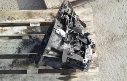 АКПП для Nissan X-Trail 2008 года на фотографиях