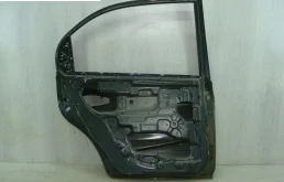 Двери для Hyundai Accent 2003 года на фотографиях