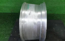 Диск колесный литой для Volvo XC90 2022 года на фотографиях