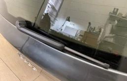 Поводок стеклоочистителя задний для Audi Q7 на фотографиях