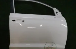 Дверь передняя правая для Hyundai Solaris 2021 года на фотографиях