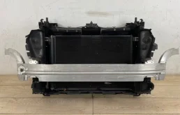 Кассета радиаторов для Audi Q7 2015 года на фотографиях