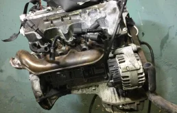 Двигатель без навесного для Mercedes-Benz CLK class 1998 года на фотографиях