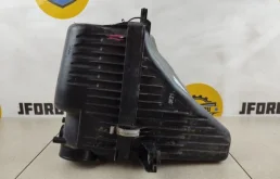 Корпус воздушного фильтра для Suzuki Grand Vitara на фотографиях