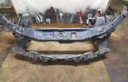 Панель радиатора (телевизор) для Opel Astra 2008 года на фотографиях