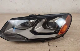 Фары для Volkswagen Touareg 2014 года на фотографиях