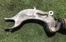 Амортизатор передний левый для Audi Q7 на фотографиях