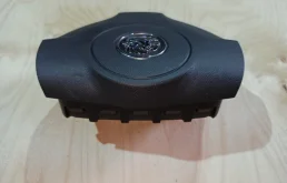 Подушка безопасности водителя для Opel Astra 2008 года на фотографиях