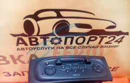 Магнитола для Renault Megane на фотографиях