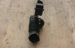 Корпус воздушного фильтра для Nissan X-Trail 2020 года на фотографиях