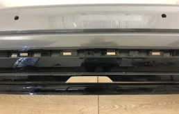 Бампер задний для Volkswagen Touareg 2025 года на фотографиях