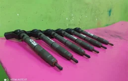 Форсунка топливная для Audi Q7 на фотографиях