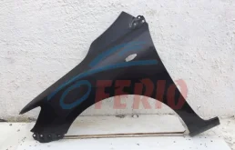 Крыло левое для Toyota Corolla 2012 года на фотографиях