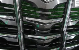 Решетка радиатора для Toyota Alphard на фотографиях