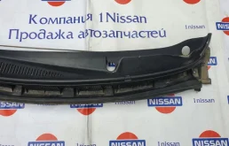 Жабо правое для Nissan Note на фотографиях