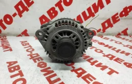 Генератор для Nissan X-Trail 2001 года на фотографиях