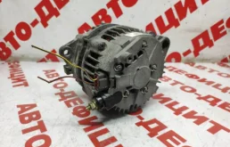 Генератор для Nissan X-Trail 2001 года на фотографиях