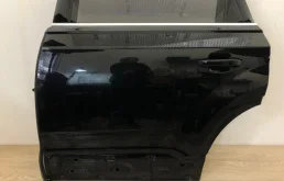 Дверь задняя левая для Audi Q7 2018 года на фотографиях