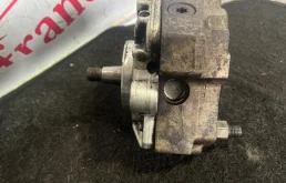 Топливный насос для BMW X3 на фотографиях