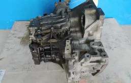 АКПП для Nissan X-Trail 2007 года на фотографиях